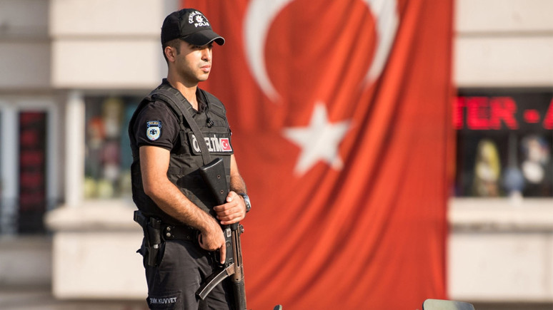 Polisten yaşlı kadına iç ısıtan sürpriz