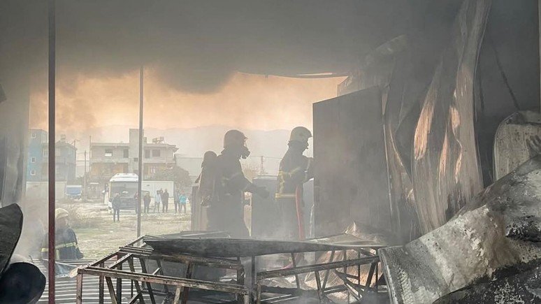 Depremde evlerini kaybetmişlerdi! Hatay konteyner kentte yangın faciası