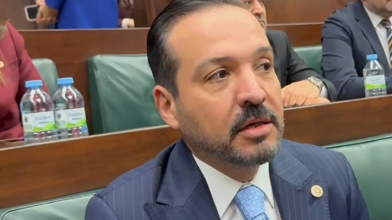 AK Parti'ye geçen Kürşad Zorlu'dan ilk açıklama: Eleştirileri saygıyla karşılıyorum