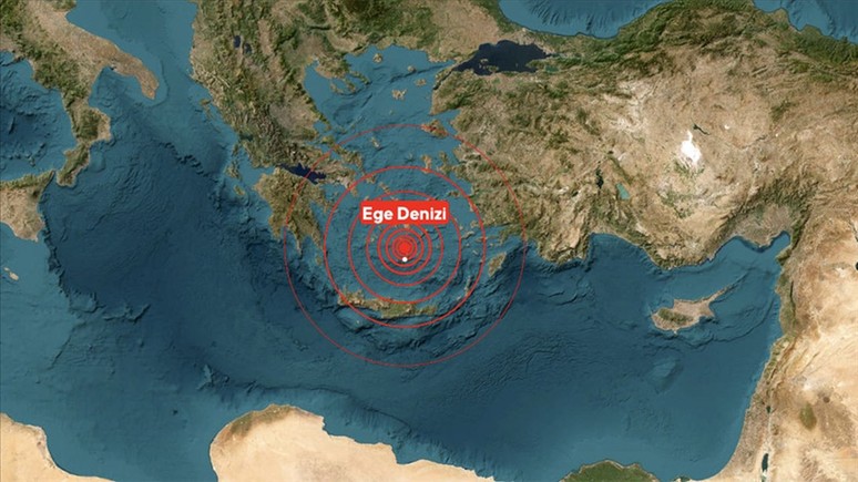Ege Denizi'nde, Santorini Adası yakınlarında deprem!