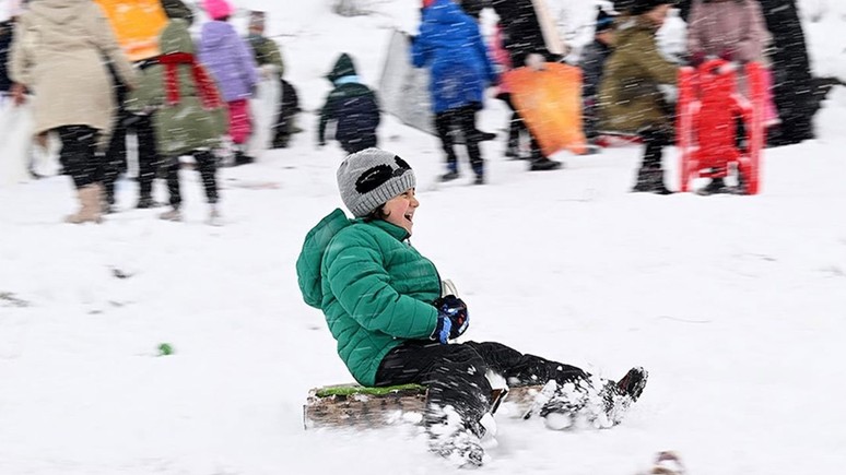 Gümüşhane ve Ordu'da okullar tatil edildi! 19 Şubat 2025 kar tatili oldu