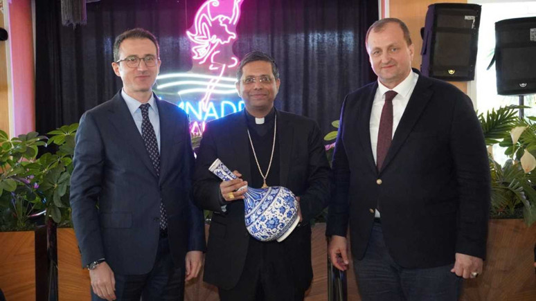 Vatikan'dan gelen heyet İznik'te...