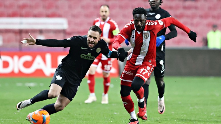 Samsunspor'a evinde büyük şok! 2-0 önde olduğu maçı kaybetti