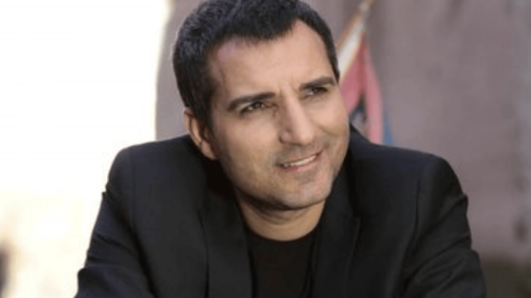 Rafet El Roman'dan şaşırtan itiraf! O şarkısı hakkında bakın ne dedi!
