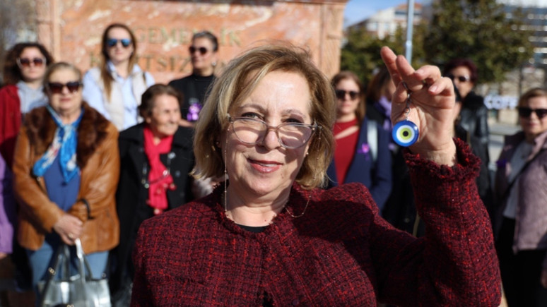 Kadın cinayetinin olmadığı şehir! Nazar boncukları ile kutlama yapıldı