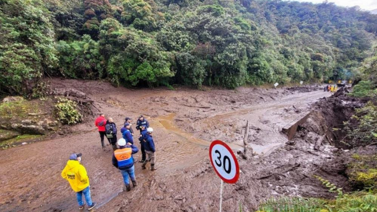 Kolombiya'da heyelan can aldı! 4 kişi hayatını kaybetti