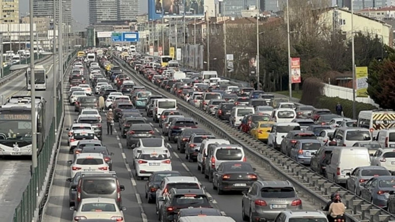 İstanbul'dan Ramazan manzarası: Hareket etmek neredeyse imkansız