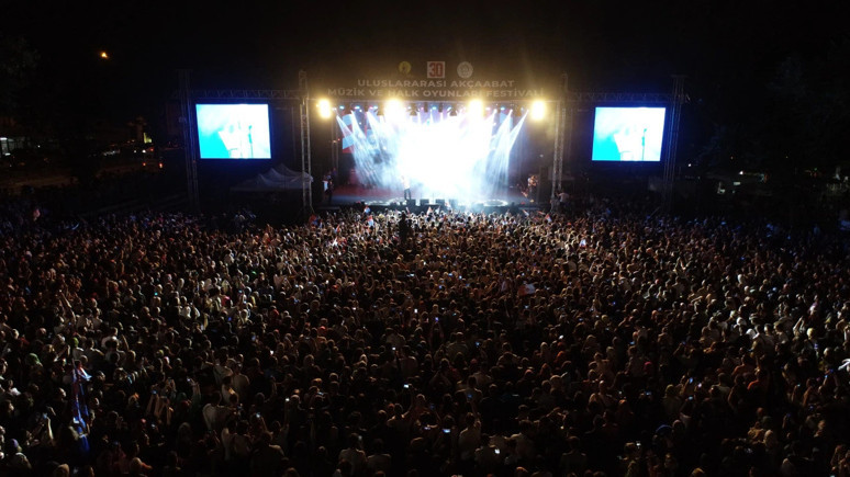Valilik soruşturma iznini verdi: Milyonluk konserlere inceleme