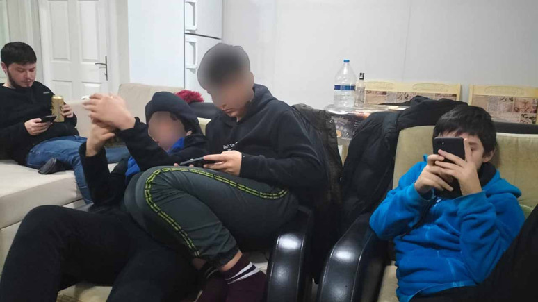 18 yaş altına sosyal medya, 12 yaş altına ekran kısıtlansın