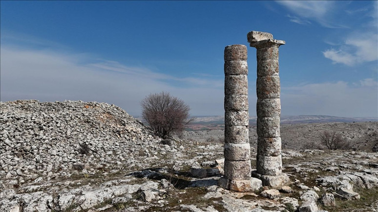 Adıyaman'daki 2060 yıllık 'Dikilitaş Tümülüsü' tarihiyle ilgi çekiyor