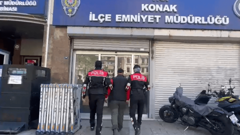 İzmir'de 86 yıl hapis cezası bulunan şahıs yakalandı