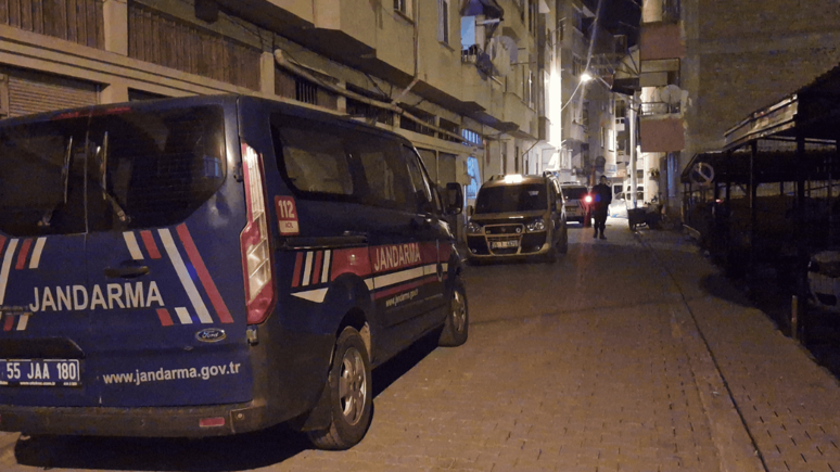 Evine girdikleri yaşlı kadını gasbettiler: Biri akrabası çıktı!