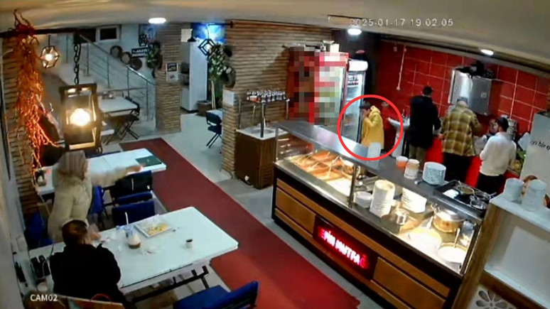 Muş’ta lokanta çalışanı Heimlich manevrasıyla hayat kurtardı!