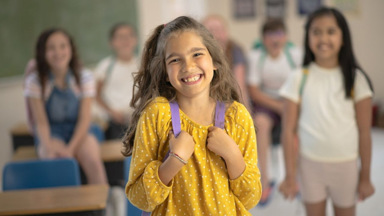 Yarın 2 Mayıs'ta okullar tatil mi? Cuma üniversitelerde ders var mı?