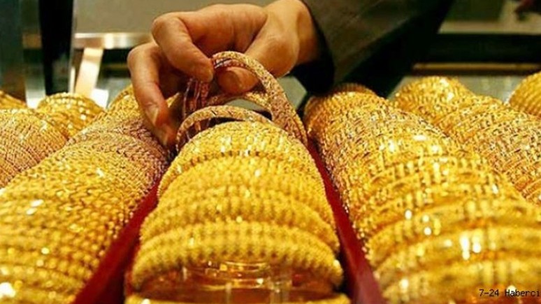 Altın yatırımcıları Perşembe gününe dikkat! Uzman isim açıkladı