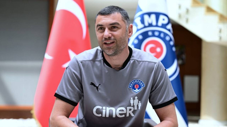 Kasımpaşa Teknik Direktörü Burak Yılmaz: 'Futbola yaşam ya da ölüm gibi bakıyoruz'