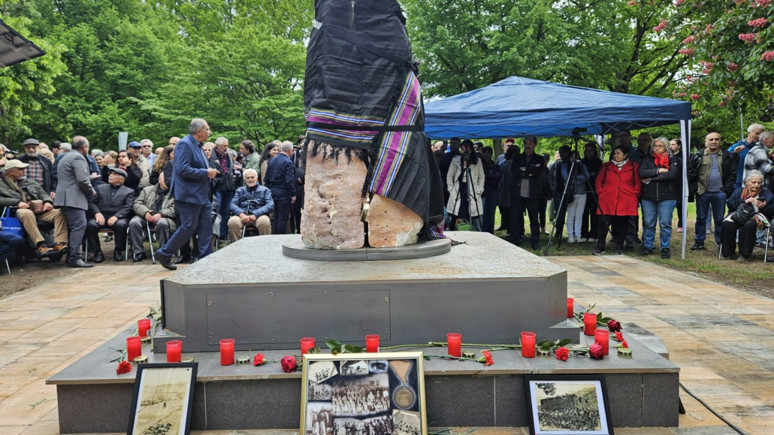 Berlin’de sözde Dersim soykırımı anıtı dikildi! Atatürk'ü hedef alan konuşmalar yapıldı