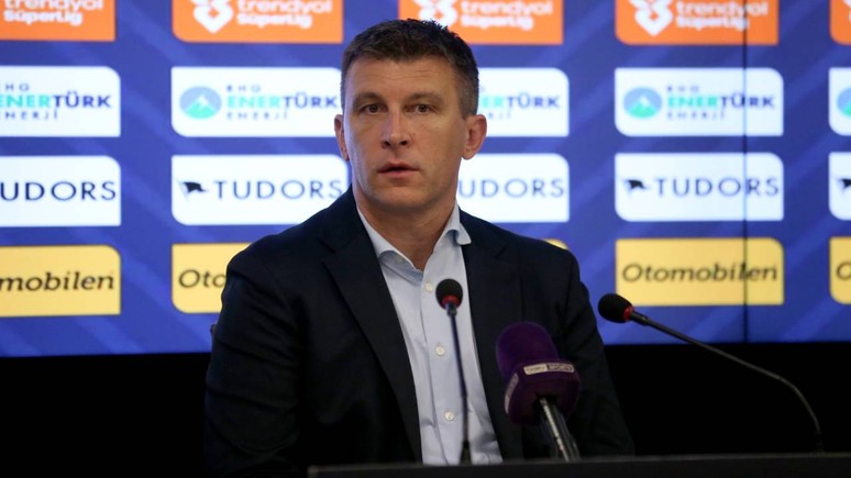 Kayserispor Teknik Direktörü Sergej Jakirovic: 'Ligde kalma konusunda çok önemli bir adım attık'