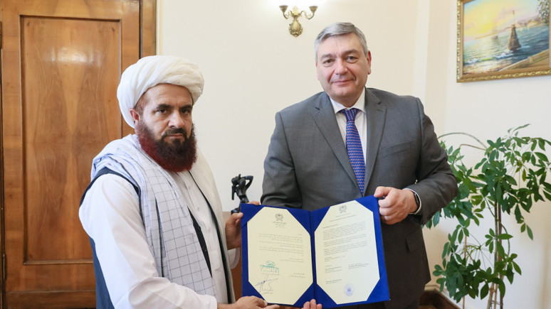 Rusya'dan adım geldi! Afganistan resmen tanındı