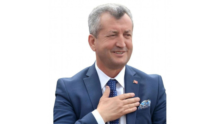 Denizde kalp krizi geçirdi! Eski Başkan Tahir Şahin yaşamını yitirdi