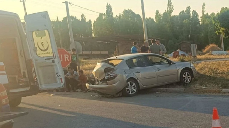 Afyonkarahisar'da feci kaza! 9 yaralı