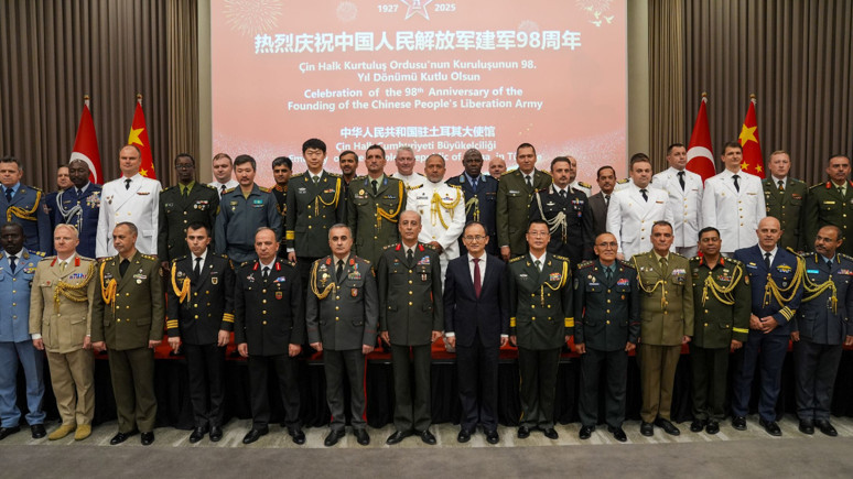 Ordu gününde Tayvan kararlılığı