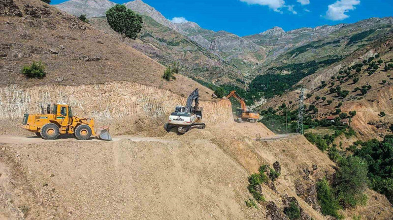 Batman’da yeni yol yapımı! 20 kilometre uzunluğunda olacak