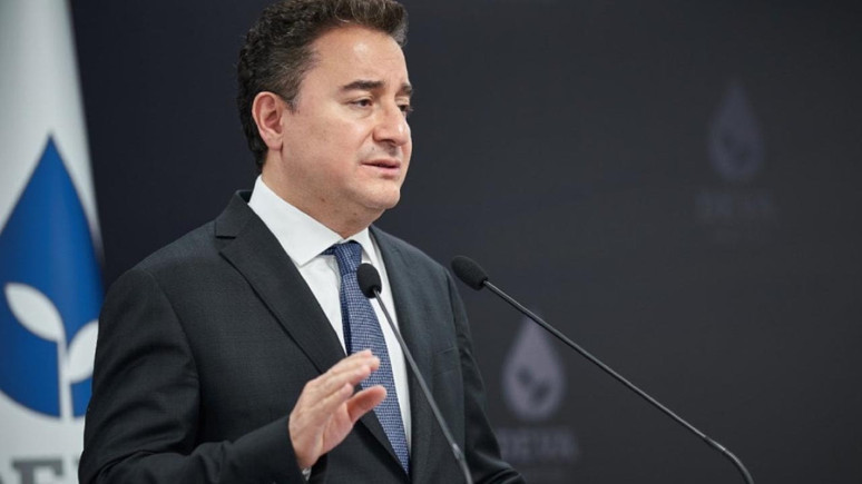 Ali Babacan'ın içinde olduğu uçak kaza yaptı! Uçuş iptal edildi