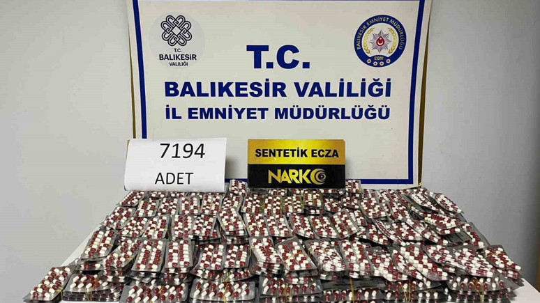 Ayvalık’ta 3 uyuşturucu satıcısı tutuklandı