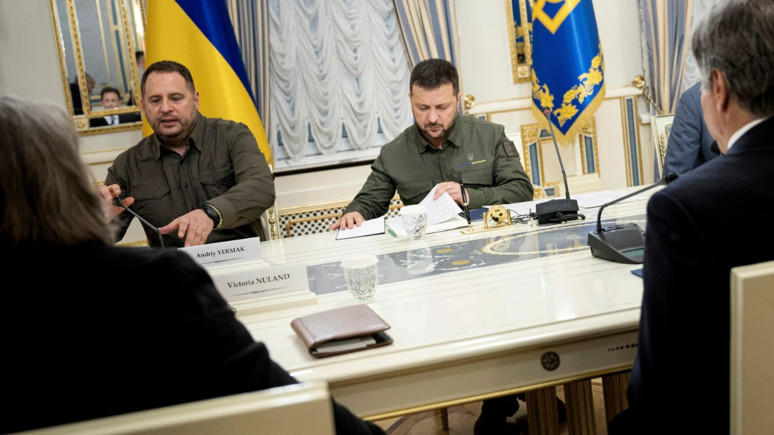 Sen de mi Brütüs? En güvendiği isimler Zelenskiy'i arkadan bıçakladı... Batı Zelenskiy'in yerine atayacağı yeni vekili belirledi