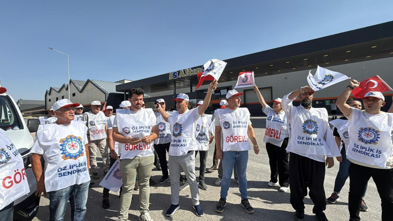 Altınsar Tekstil’de İşten çıkarmalara tepki! ‘Baskılara örgütlenerek yanıt verelim’