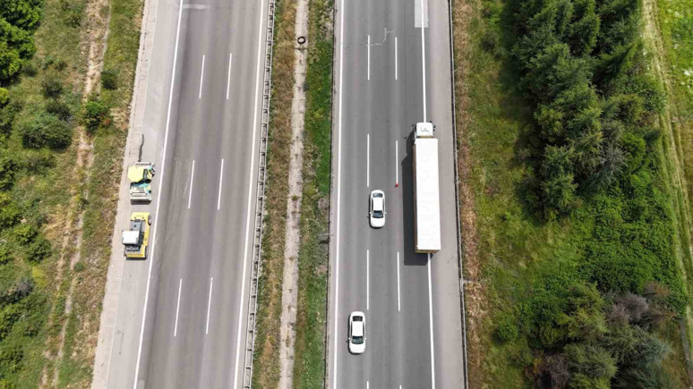 TEM Otoyolu ve D-100 Karayolu’nda yapılacak! Sağ şerit geçici olarak trafiğe kapatılacak