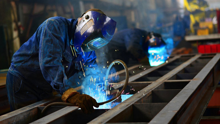 İmalatta daralma sürüyor fakat hızı azaldı