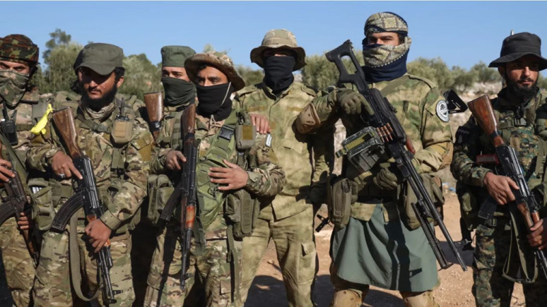 Saha kaynakları: Lübnan-Suriye sınırına binlerce yabancı cihatçı konuşlandı