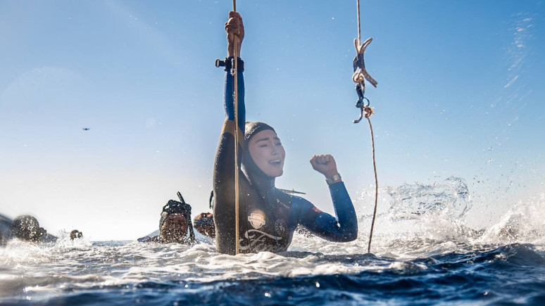 Şahika Ercümen dünya rekorunu geliştirdi! Gazze halkına dayanışma mesajı gönderdi
