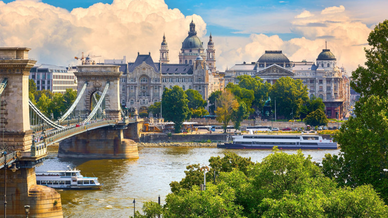 Dünyanın her yerinden turistler akın ediyor! İşte Avrupa'nın en ucuz şehirleri