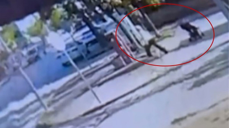 Yer: Bursa... Para dolu çantayı arabanın üstünde unuttu