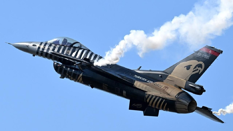 SOLOTÜRK ve Türk Yıldızları gösteri uçuşu nerede, saat kaçta? 29 Ekim 2025 Cumhuriyet Bayramı uçuş programı