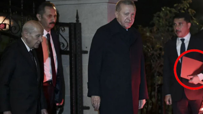 Kırmızı dosyanın içeriği ortaya çıktı: AK Parti'de İmralı tereddütleri giderildi mi?