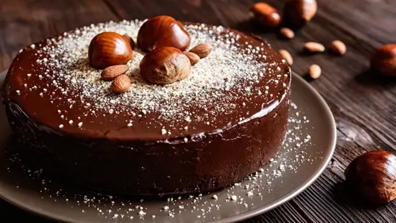 MasterChef'teki kestaneli kış keki nasıl yapılır? Kestaneli kış keki tarifi