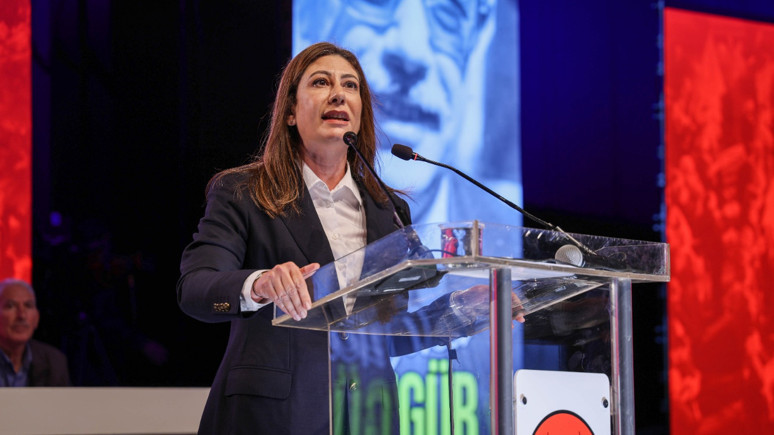 Olağanüstü kurultay yapıldı! Erhürman sonrası CTP'nin yeni genel başkanı belli oldu