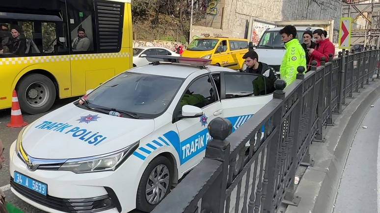 Arap düşmanlığının geldiği nokta! Filistin'e destek yürüyüşünden dönen vatandaşa ‘Arap sevici’ diyerek yumruk attı! - Resim : 2