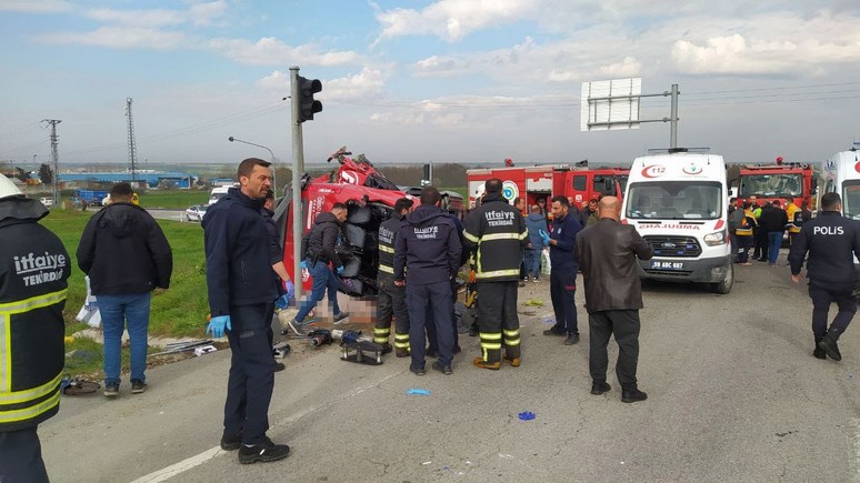 Tekirdağ'da büyük kaza: 5 can kaybı var... - Resim : 1