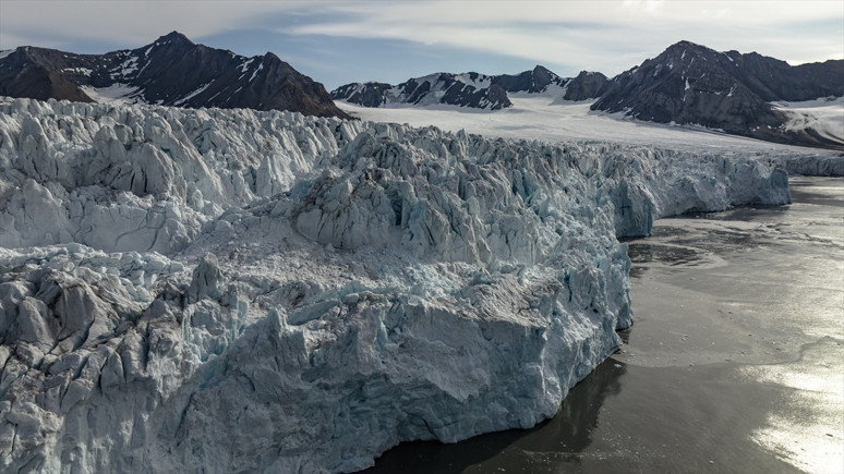 Norveç Türklere oturum izni verdi! Svalbard yolcusu kalmasın - Resim : 1
