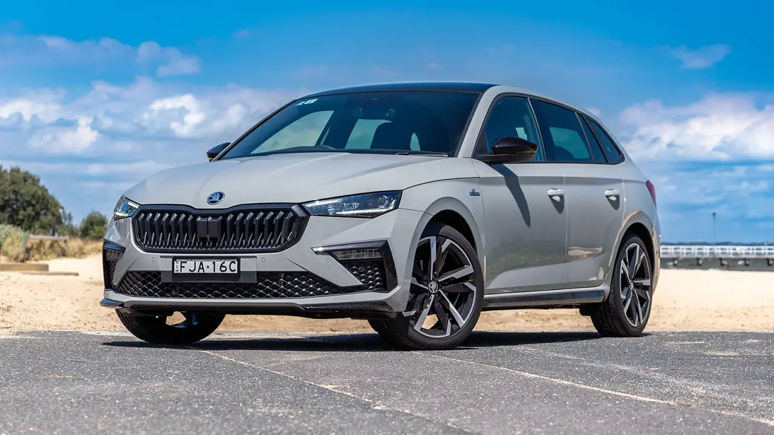 Skoda güncel fiyat listesi belli oldu! Sevilen modeller Fabia ve Octavia'ya zam geldi - Resim : 2