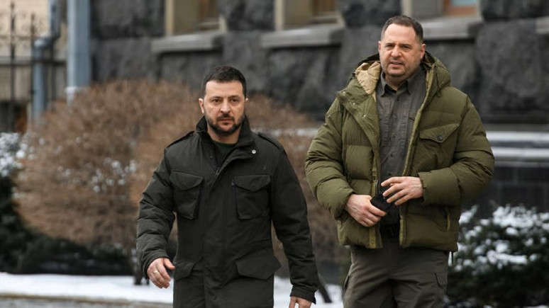 Kiev rejimi yolsuzlukların üzerine perde çekti: Halk ve muhalifler 'Şeytan Zelenskiy'e karşı sokakta - Resim : 2