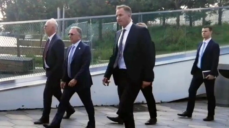 Trump'ın tehditlerinin gölgesinde üç saatlik görüşme: Putin ile Witkoff Kremlin'de bir araya geldi - Resim : 1