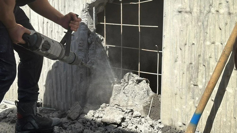 Beyoğlu'nda akılalmaz olay: Günlerce içerde kaldı, tüneldeki sesleri duyanlar ihbar etti - Resim : 1