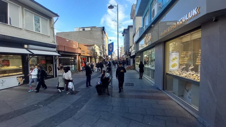 Korkutan deprem! 4.6 büyüklüğünde deprem oldu (En son nerede deprem oldu?) - Resim : 1