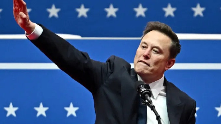 ELON MUSK NAZİ SELAMI MI YAPTI